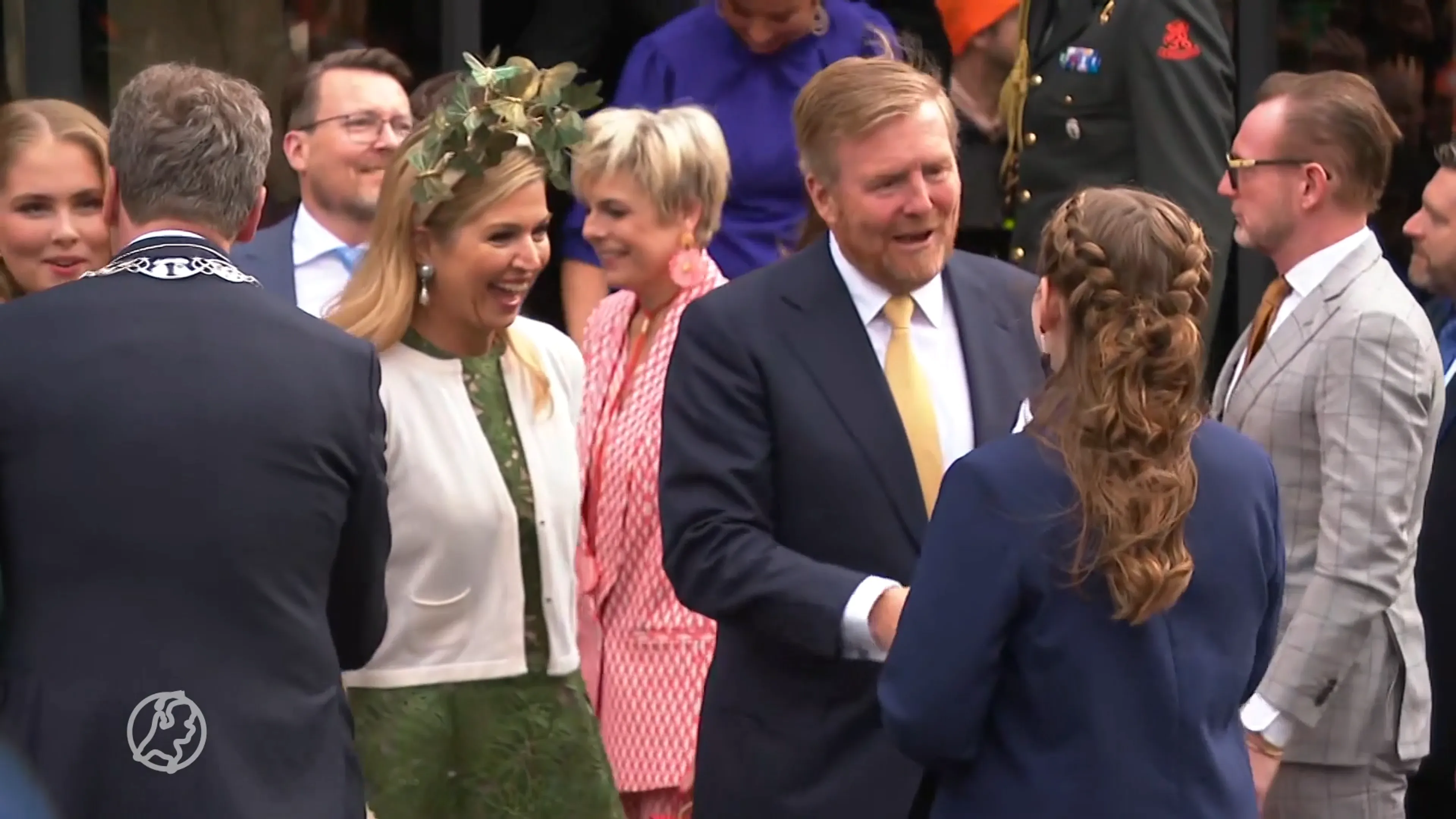 Complete koninklijke familie aangekomen in Emmen