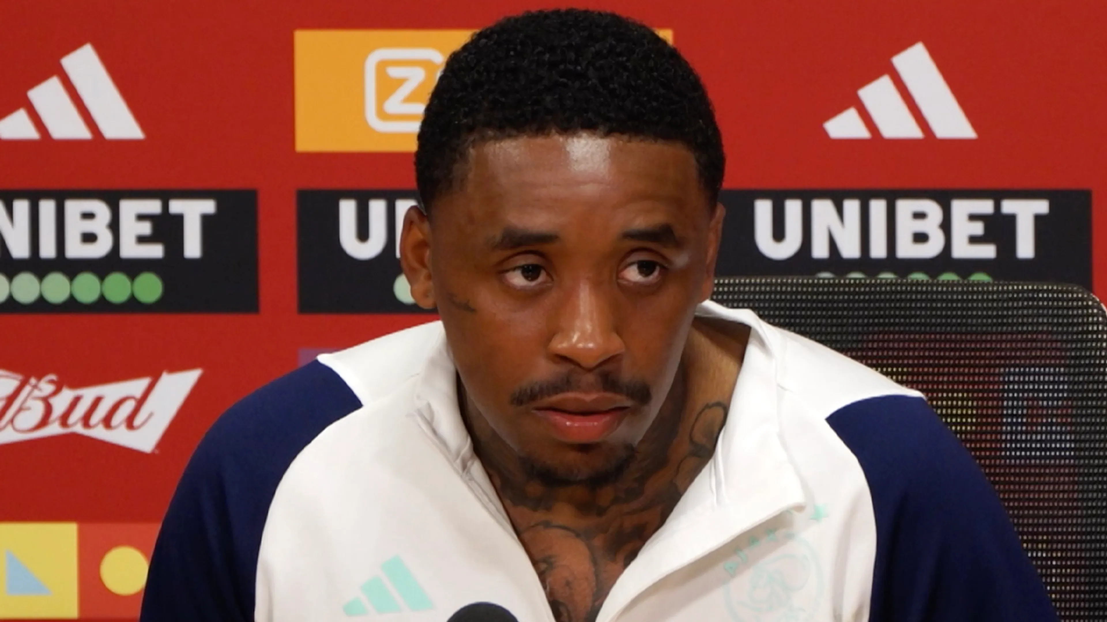 Bergwijn geïrriteerd na vraag journalist: 'Die opmerking van je vind ik onnodig'