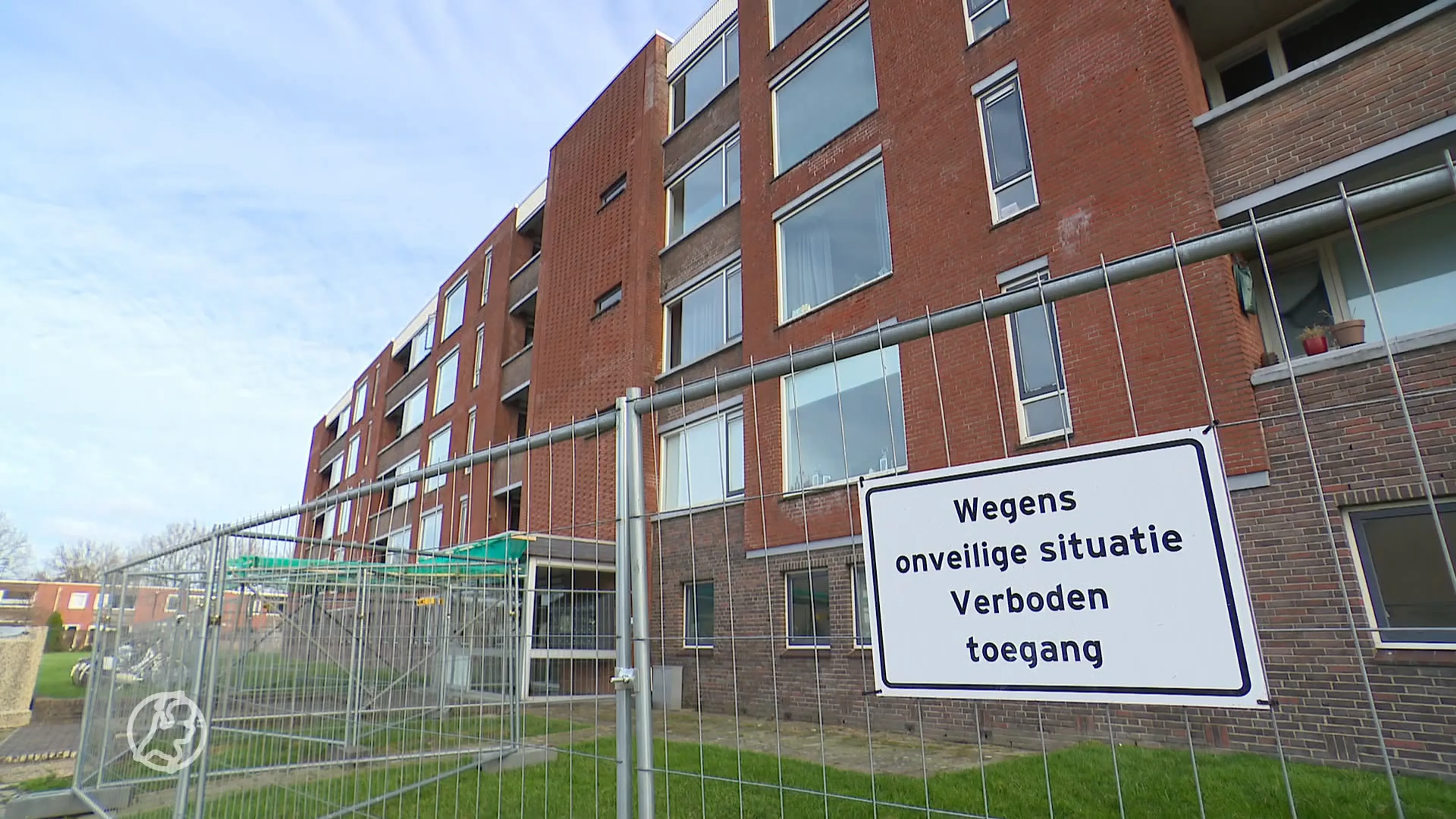 Bewoners van flat in Delfzijl voelen zich onveilig: 'Het woongenot is totaal weg'