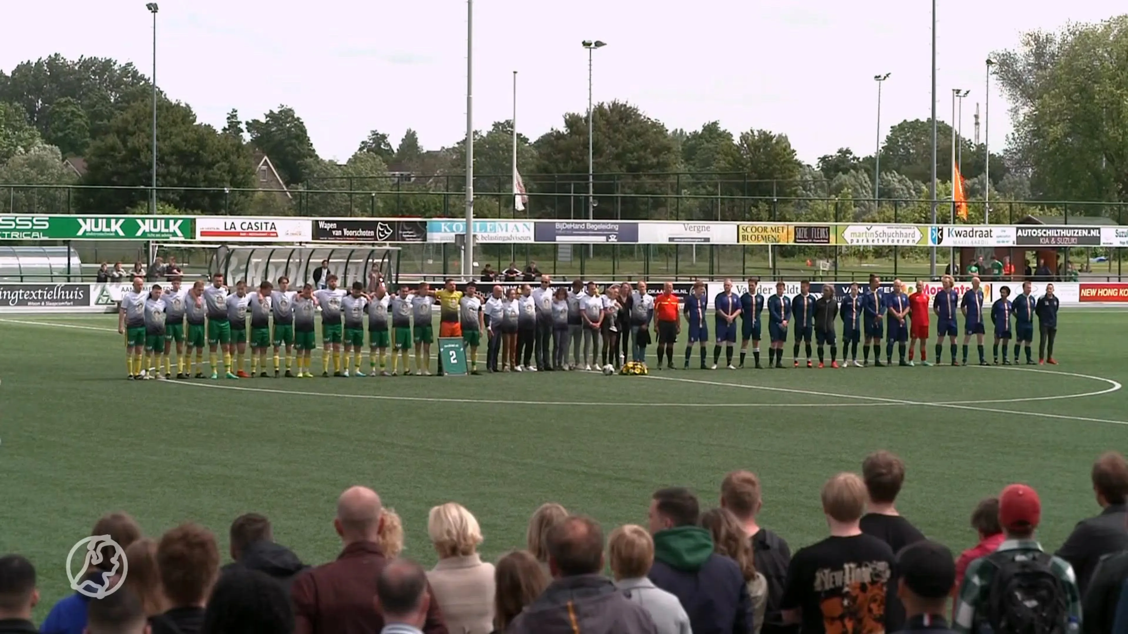 Voetbalteam van doodgestoken Luca (22) speelt afscheidswedstrijd voor hem: 'Er is niemand zoals hij'