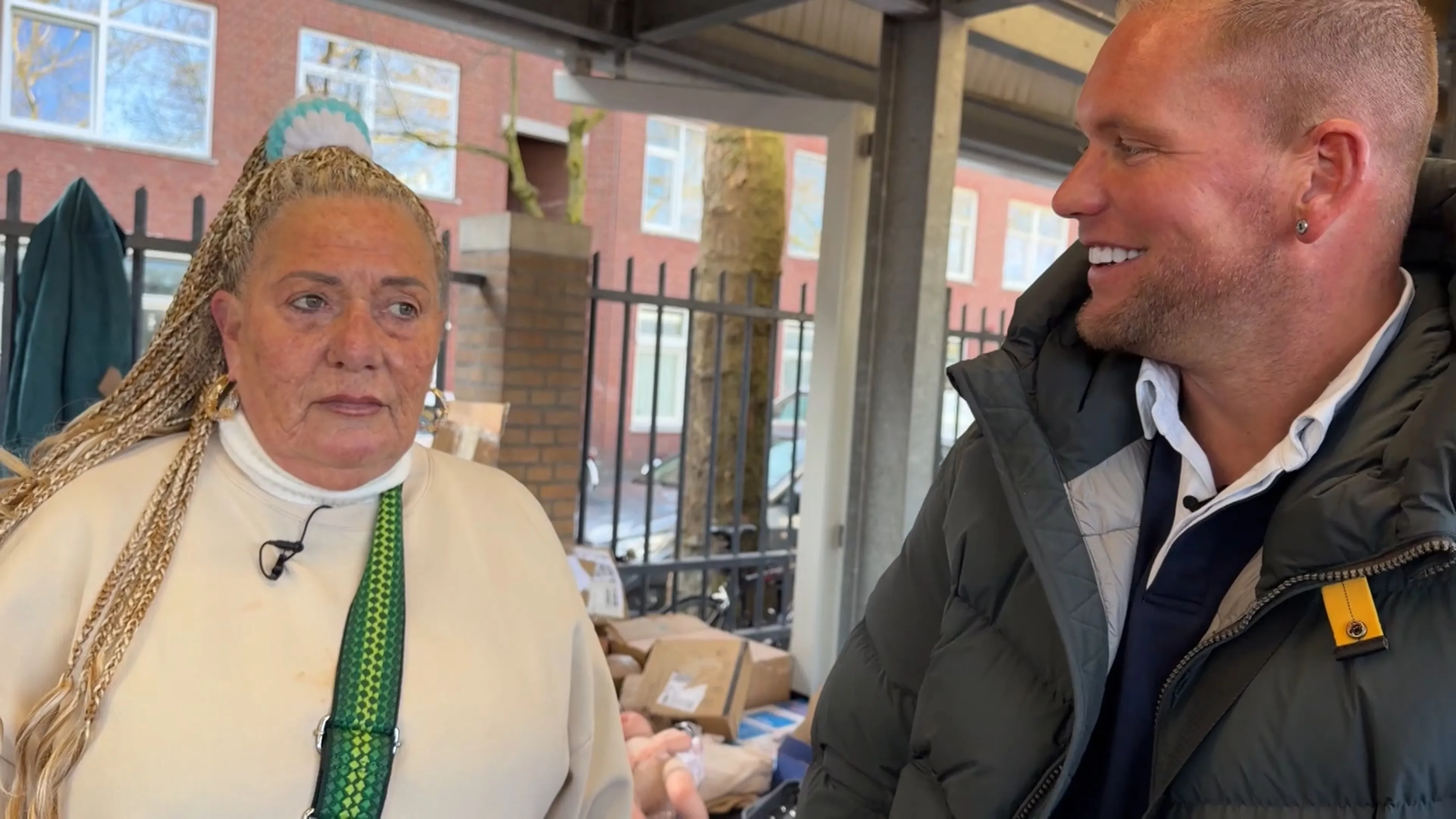 Het begint stroef tussen Christa en Marvin