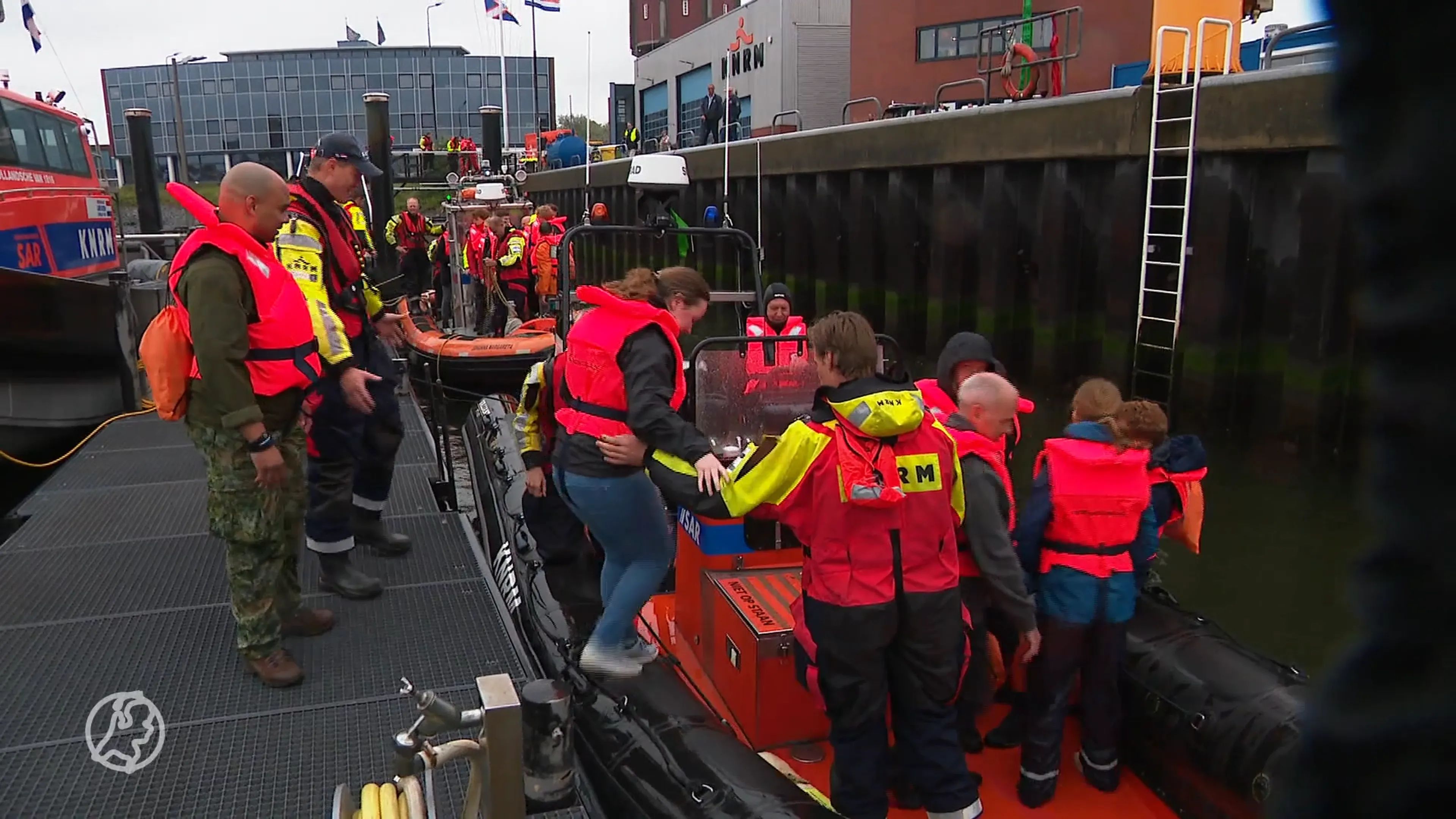 Hulpdiensten massaal op zee voor grootschalige oefening, ferry geëvacueerd