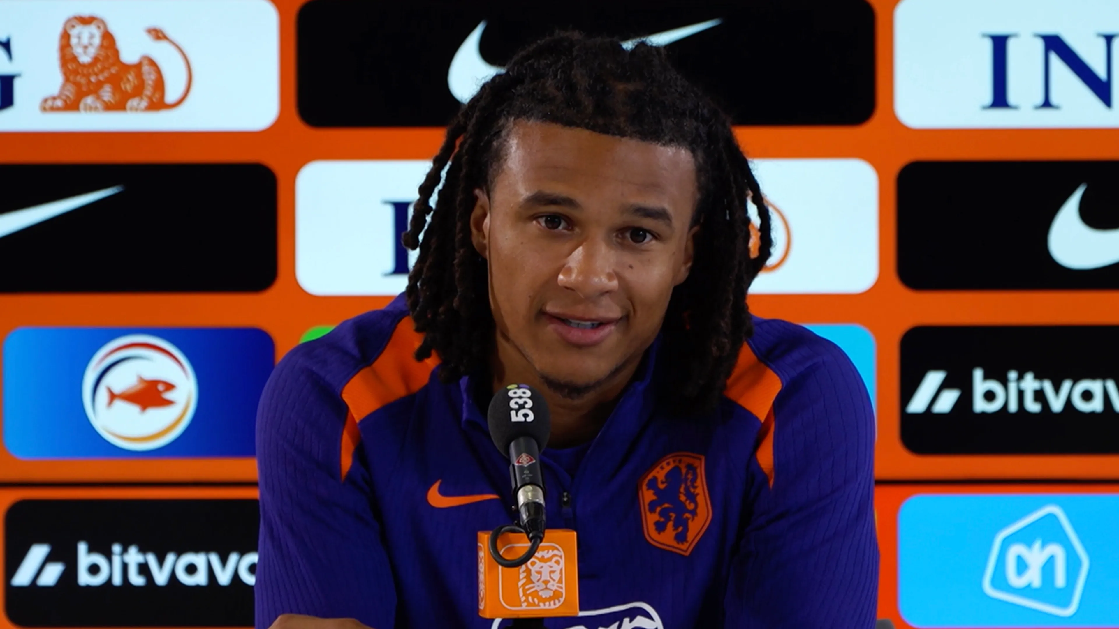 Aké: 'Ik weet heel zeker van iedereen dat we niet weer zo'n wedstrijd als tegen Oostenrijk gaan neerzetten'