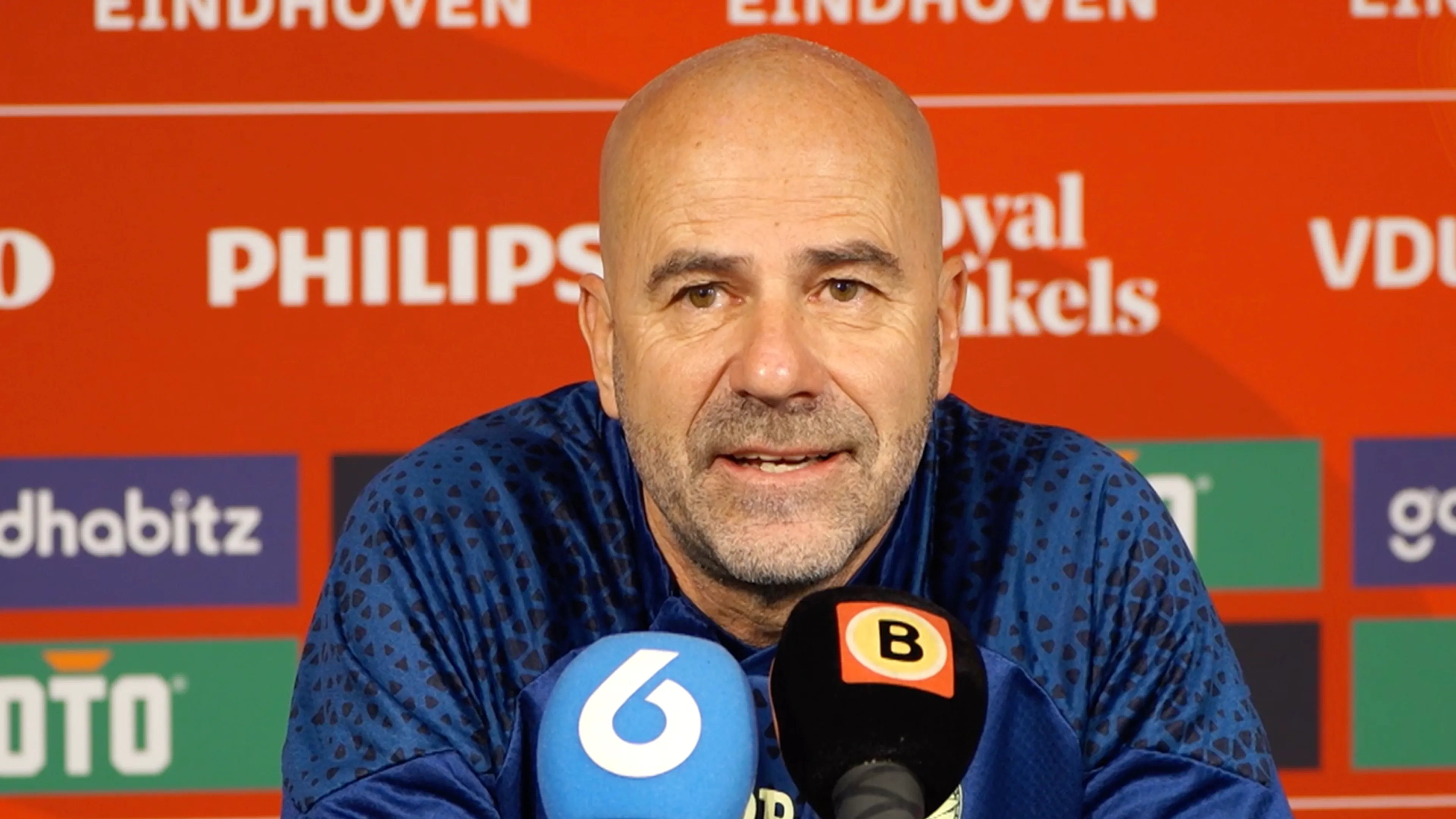 Bosz heeft geen moeite met duel op vrijdagavond: 'Ik vond het altijd wel fijn'