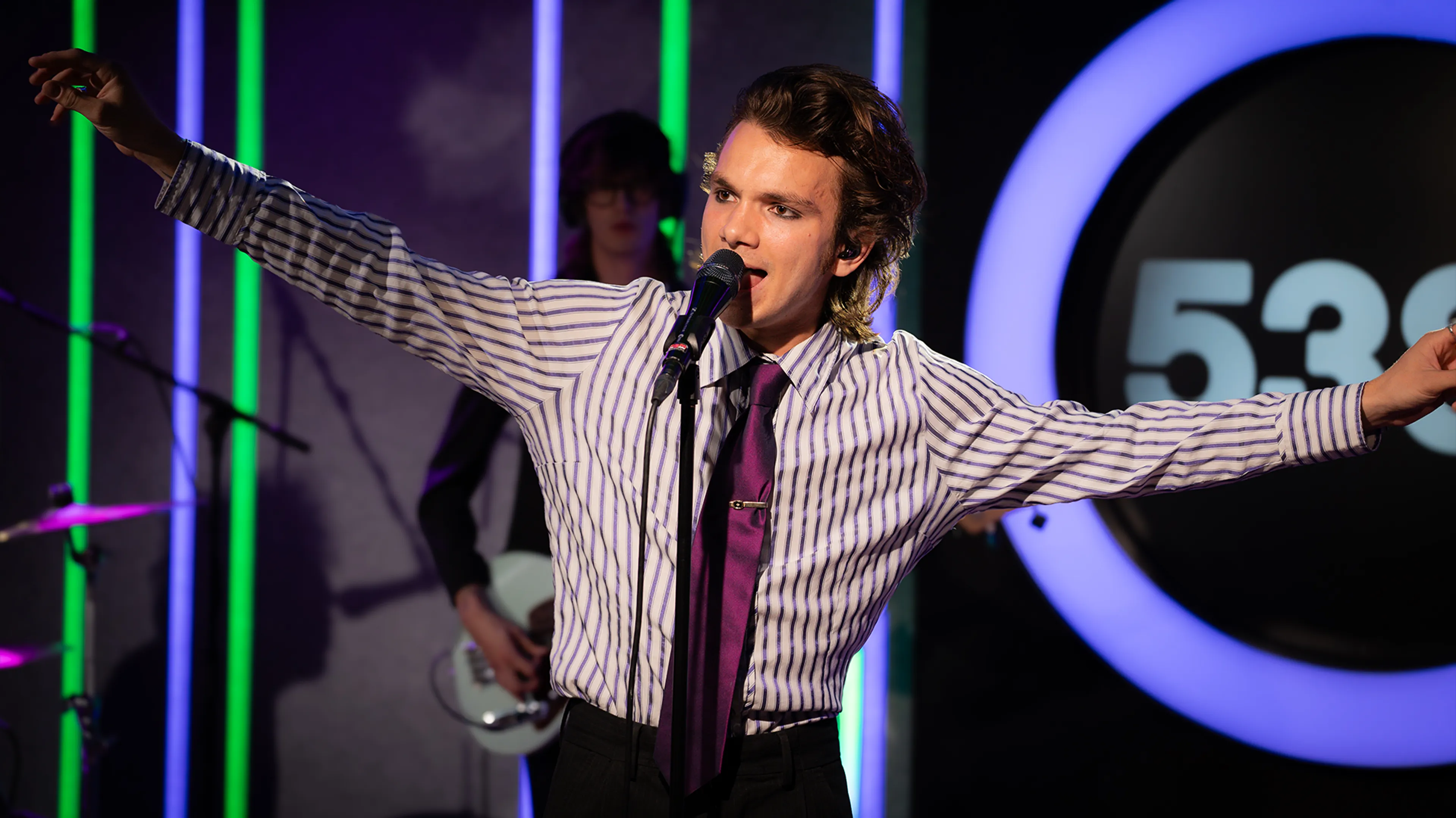 Lenny Monsou doet nieuwe single Wrecking Ball bij Edwin Evers