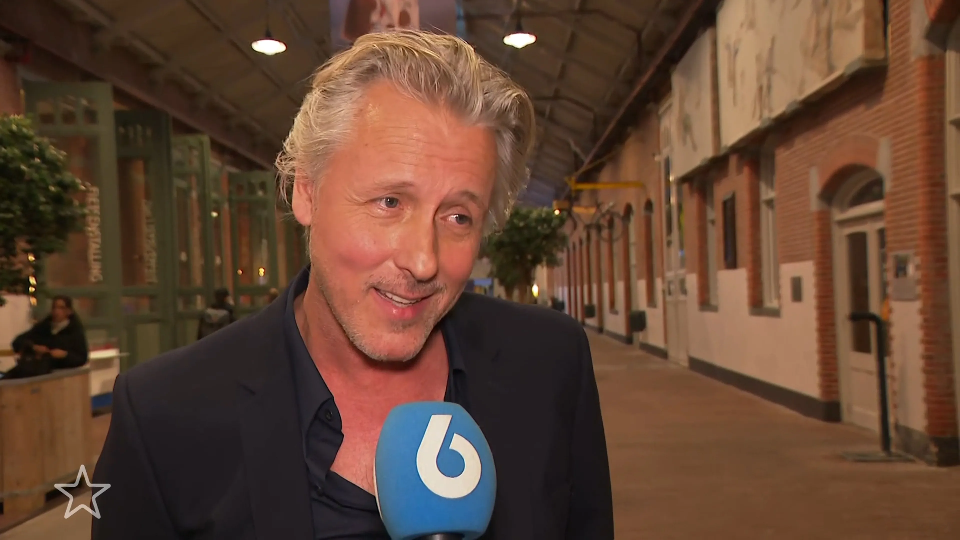 Daan Schuurmans weet wie de nieuwe Sinterklaas is