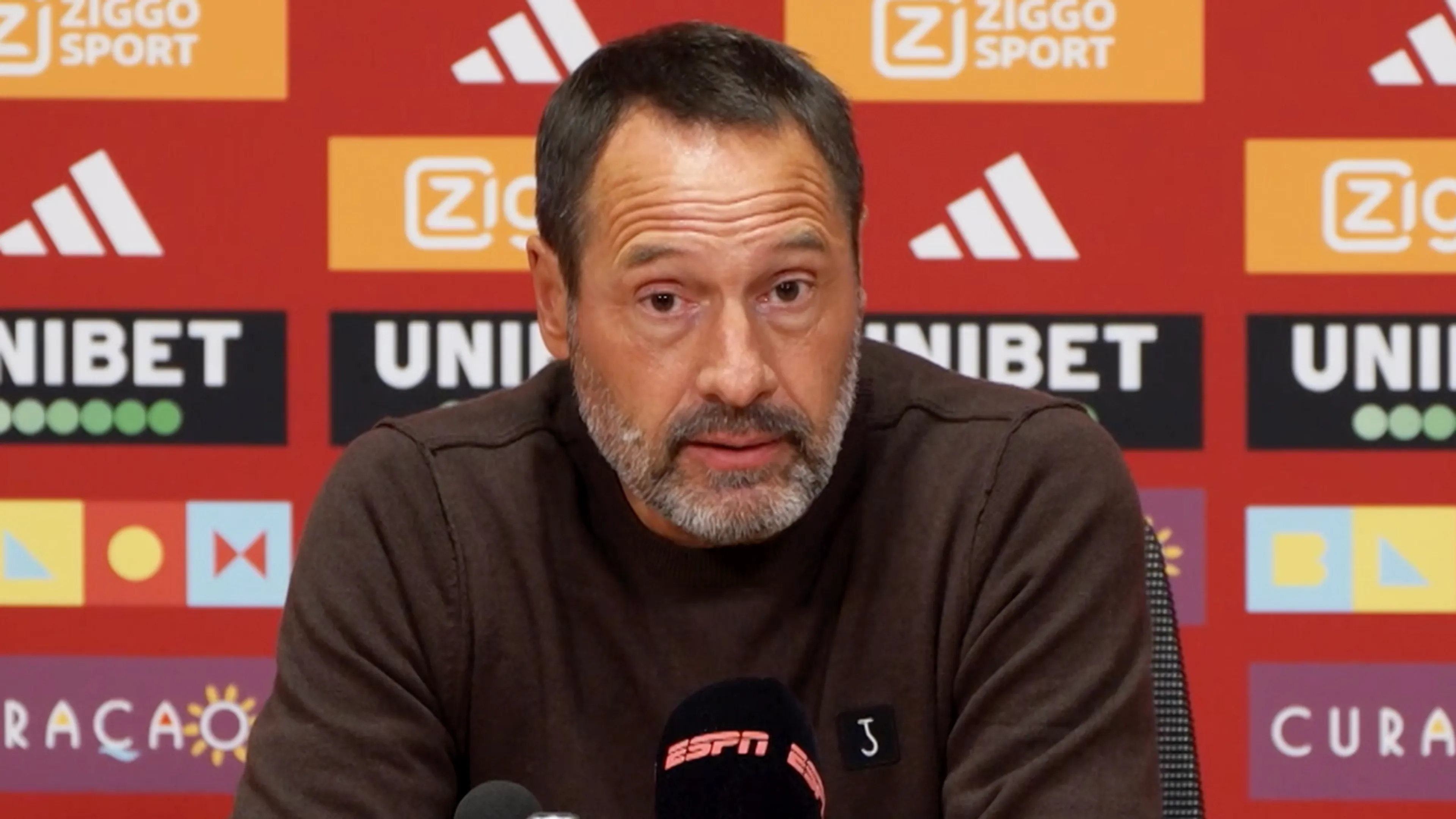 Van 't Schip duidelijk over afgeketste transfer Akpom: 'Voor mij een no-go'
