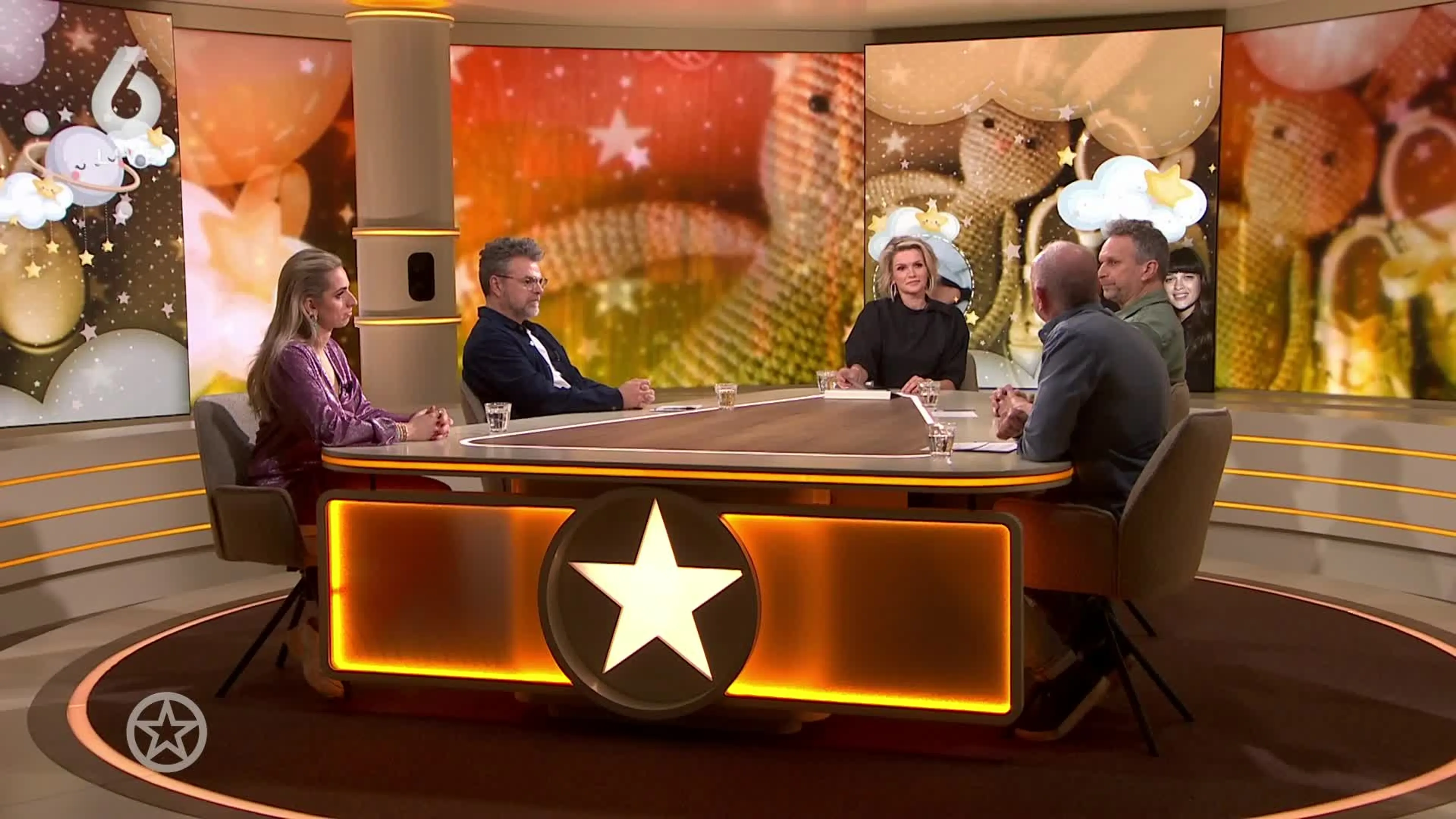 Baby nieuws voor Spike (DI-RECT)