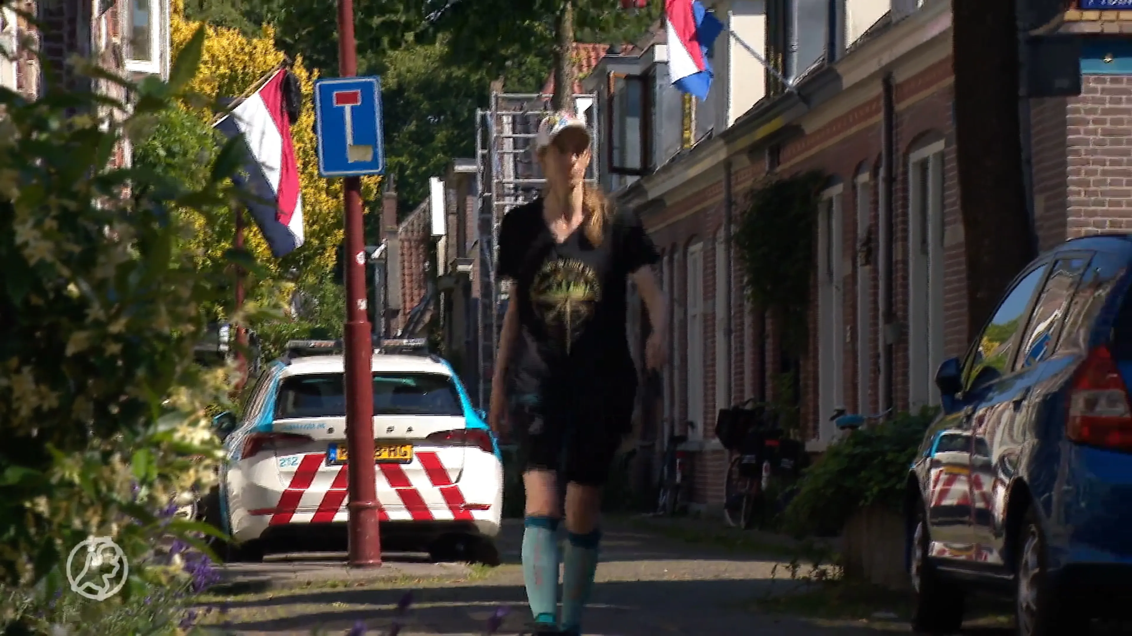 Agressie in het ov? Voor Priscilla is het dagelijkse kost, daarom loopt ze nu honderden kilometers