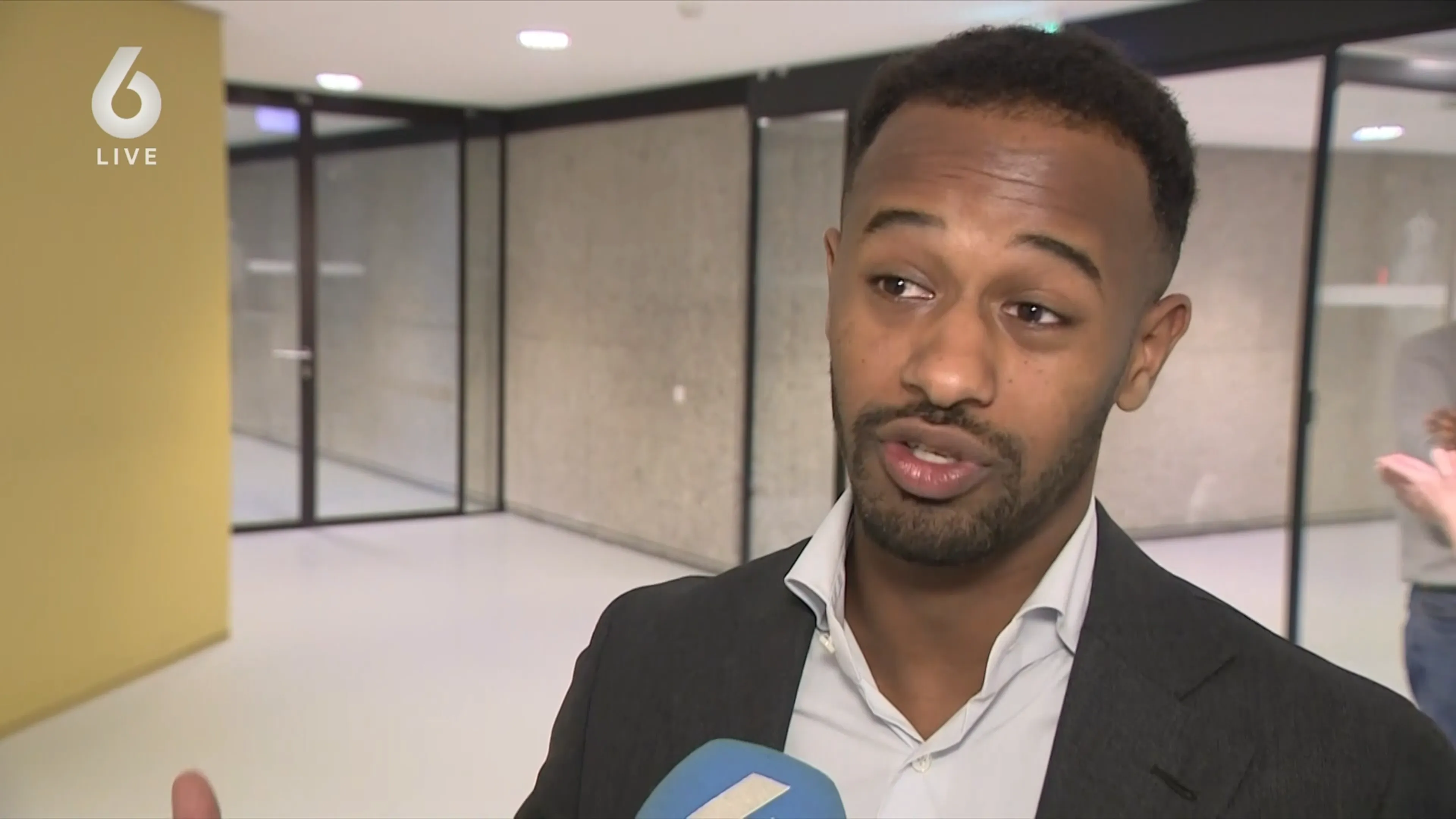 Derksen vindt De Hoop geen Fries: 'Ik ben toch ook geen Surinamer?'