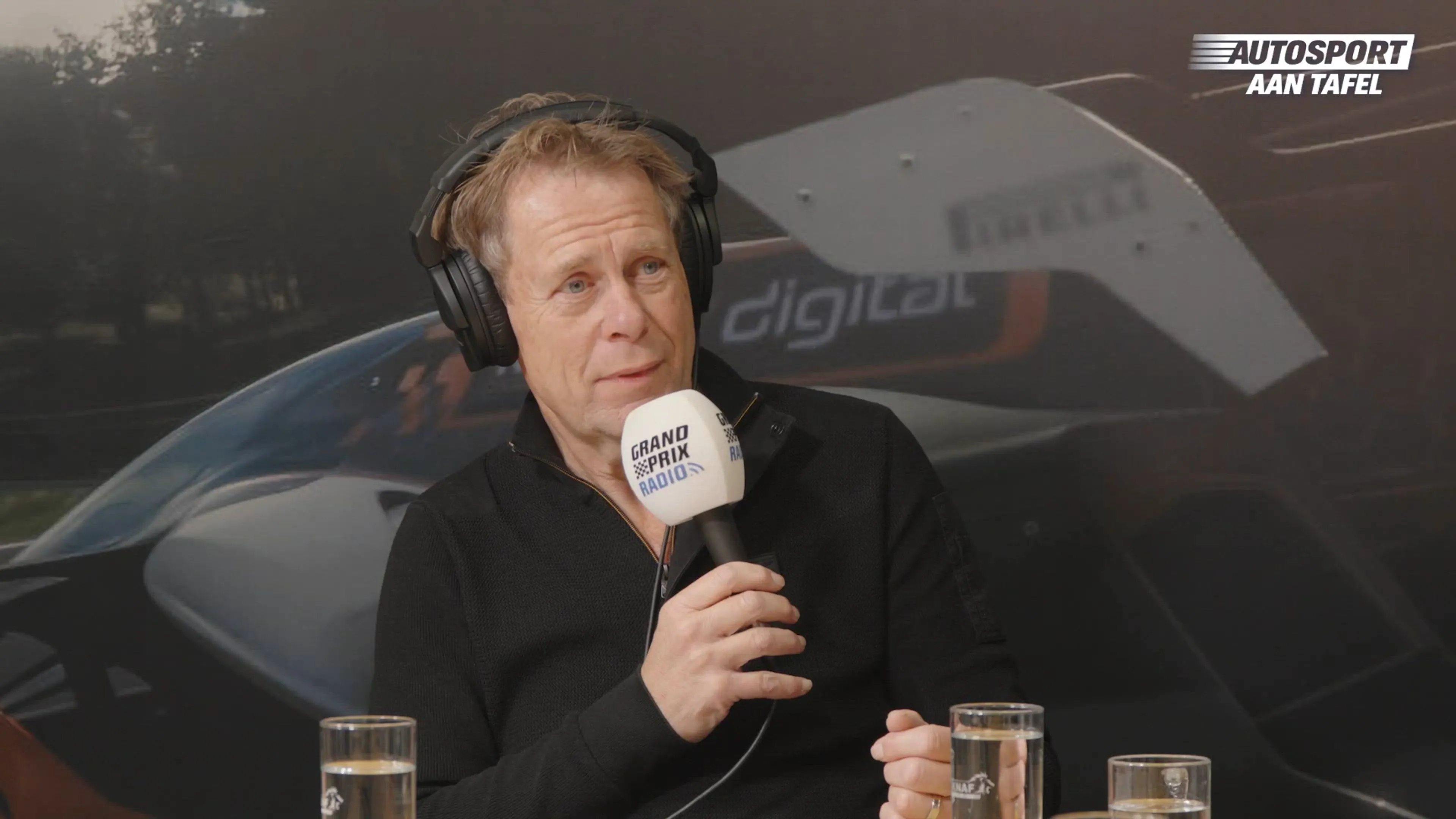 Olivier over racen met klassieke auto’s: ‘Het is zeker onveiliger’