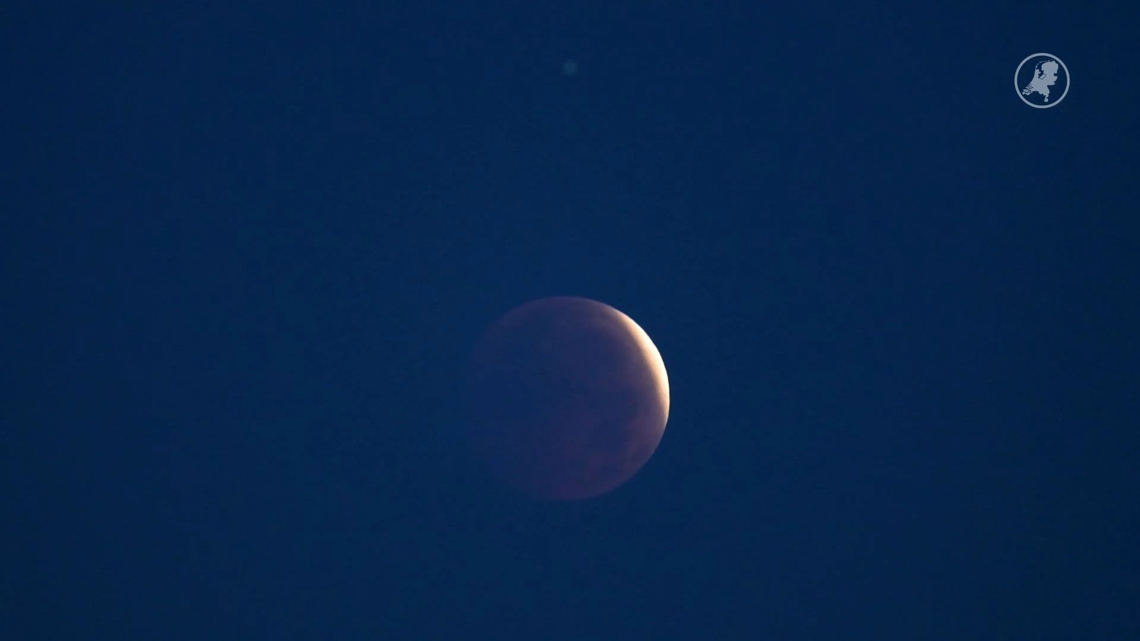 Opnieuw een eclipse, dit keer van de maan: verduistering van 93%