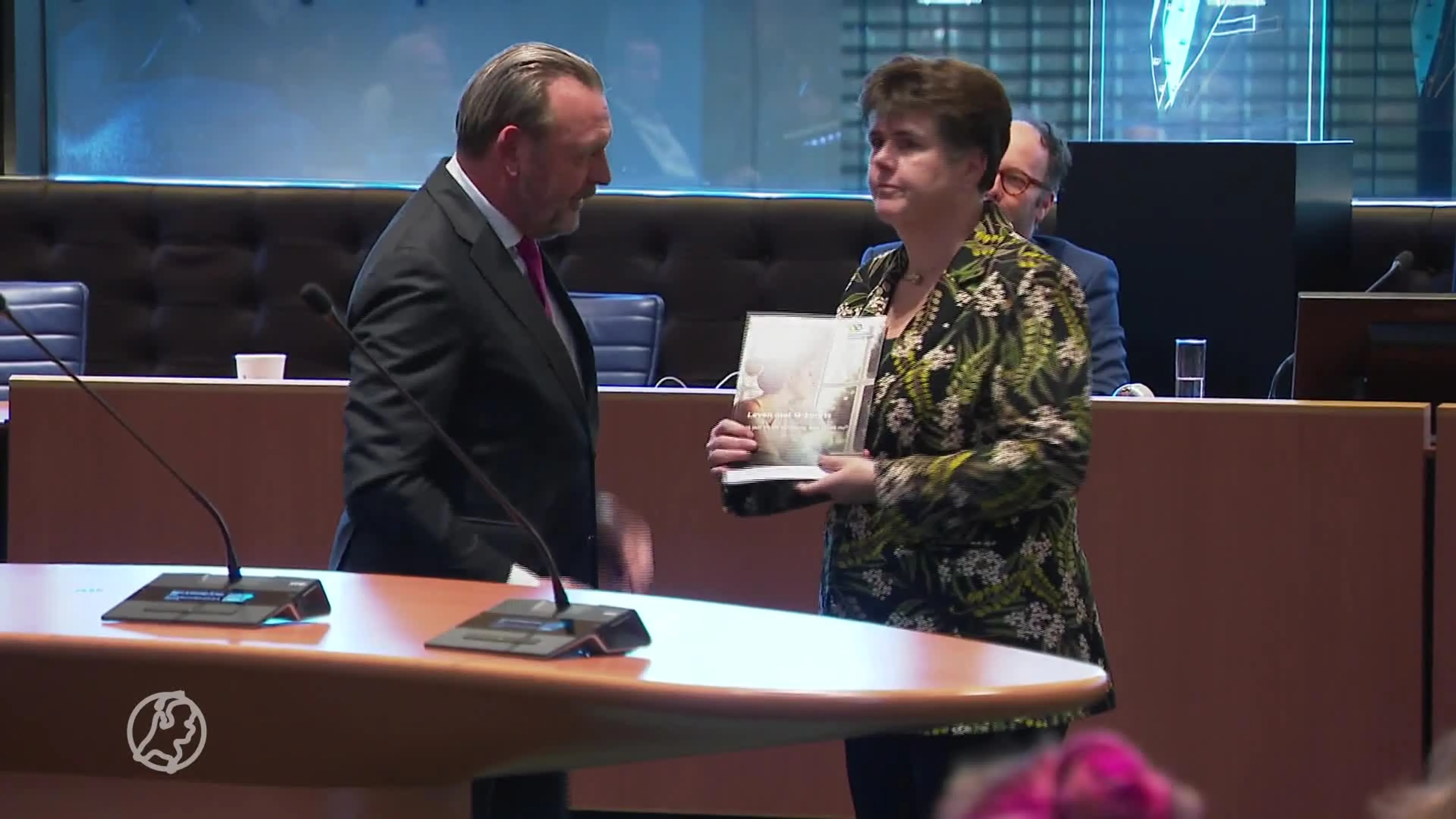 Ombudsman vraagt overheid voor derde keer om excuses aan Q-koortspatiënten