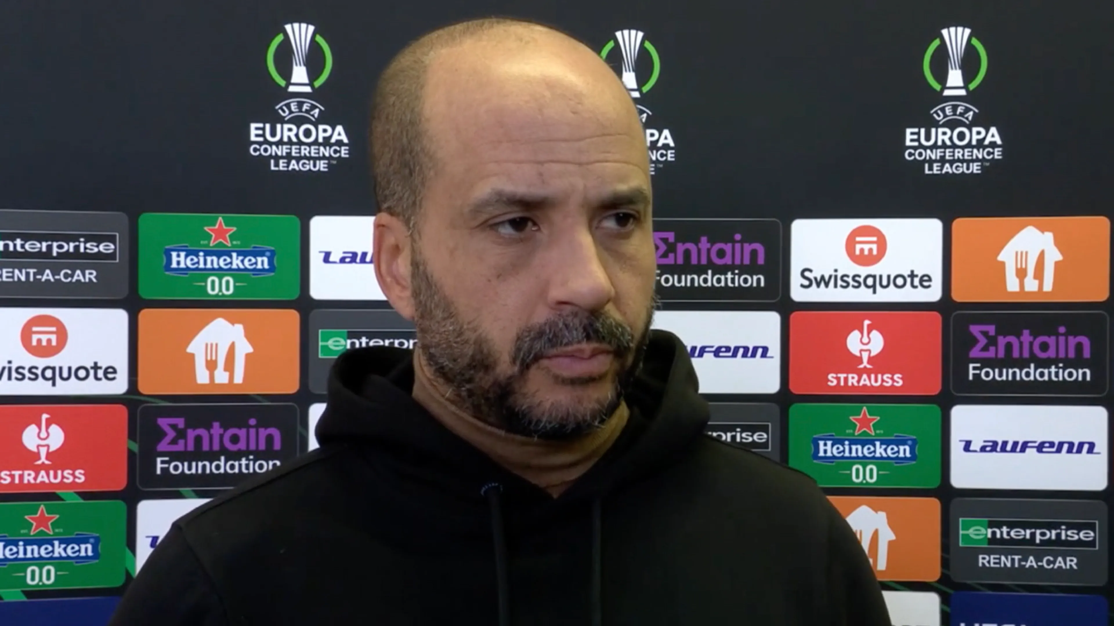 Pascal Jansen spreekt van discutabele rode kaart voor Bruno Martins Indi