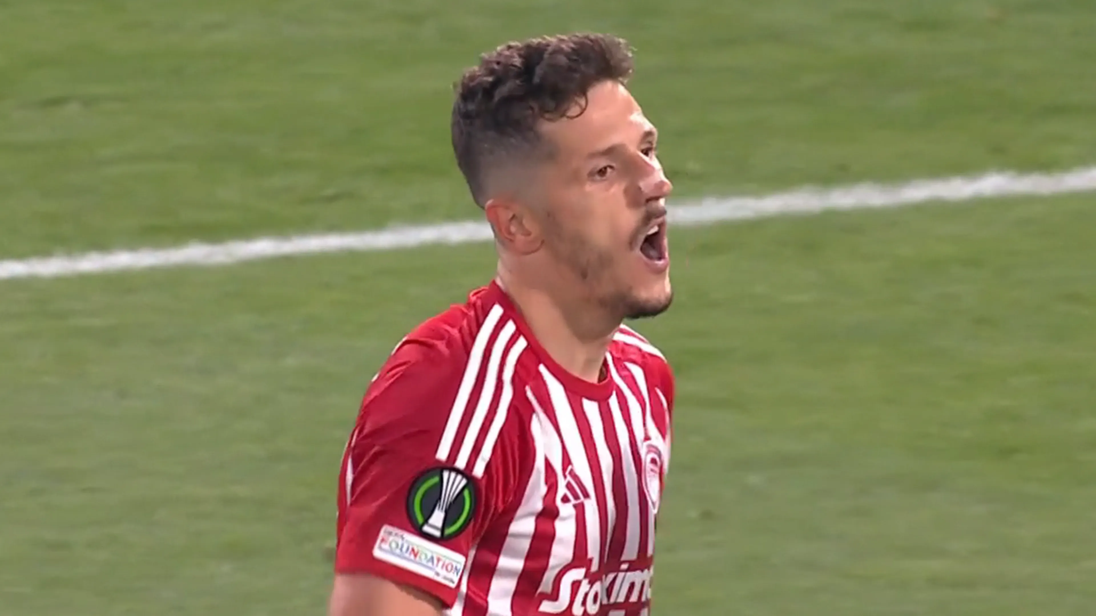 KANS: Jovetic schiet Olympiakos bijna op voorsprong