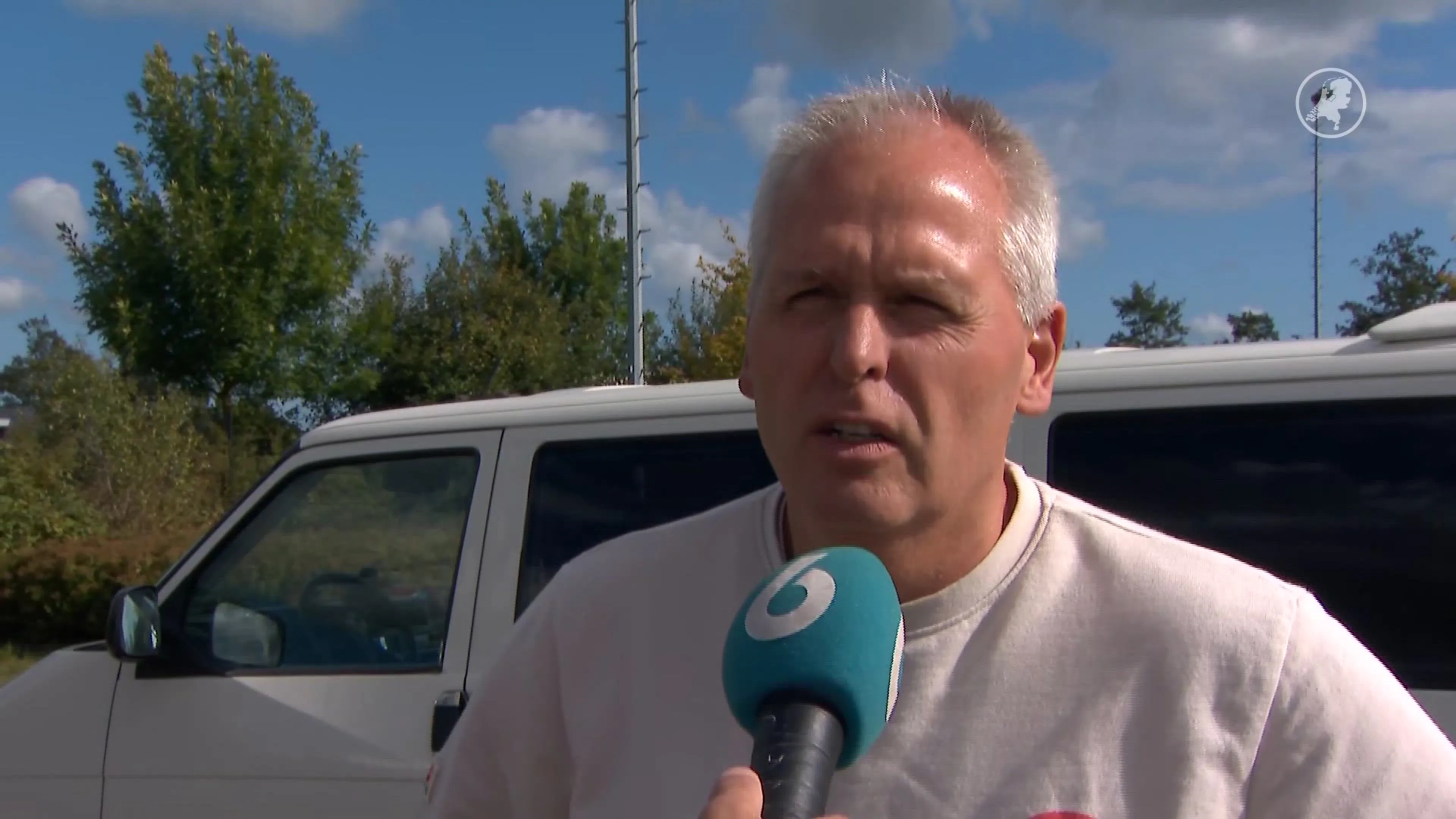 Duitse ouder krijgt belletje gewonde dochter crash A28: 'Bus is omgevallen'