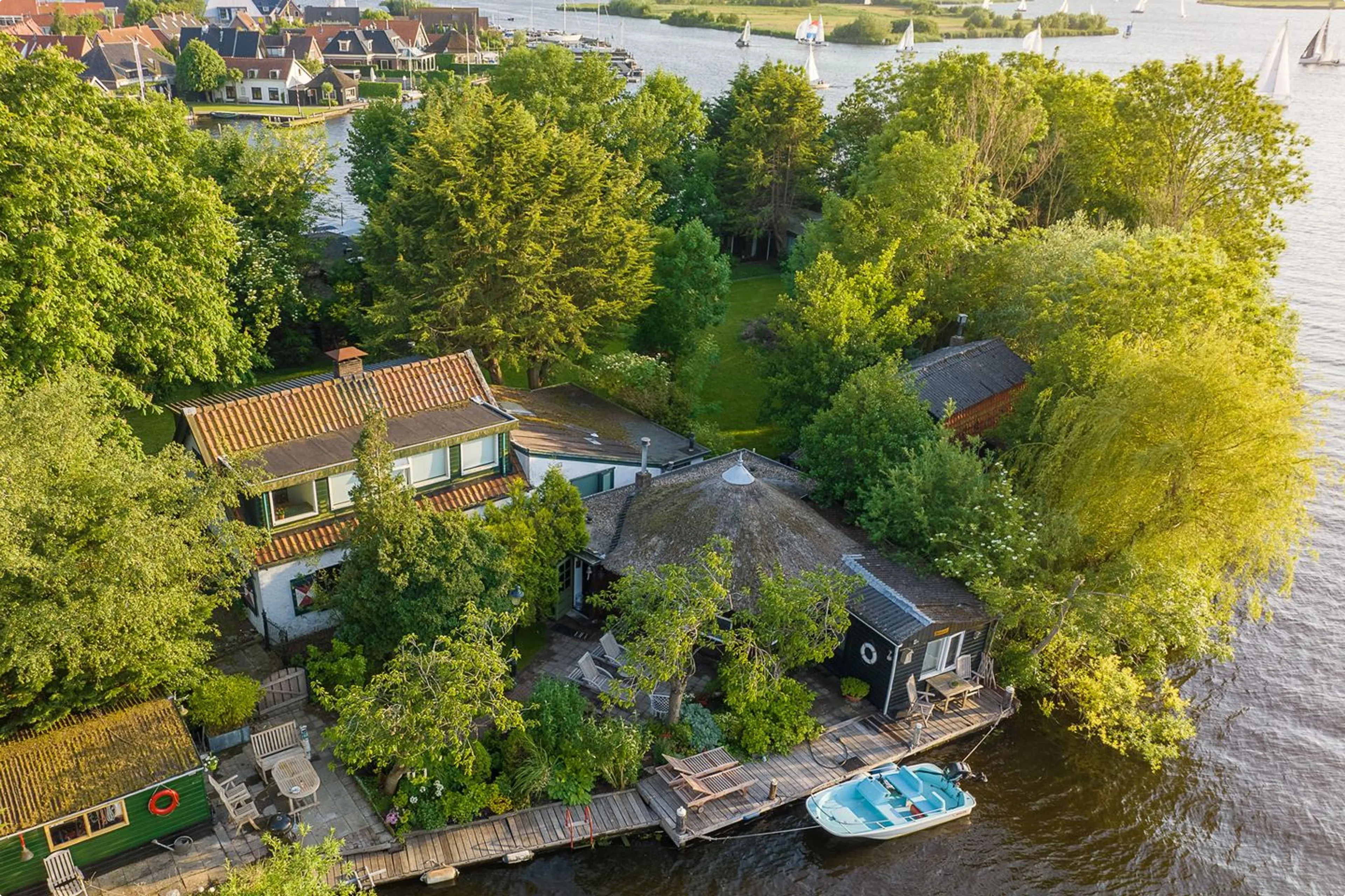 Het eiland dat te koop staat. Beeld: Wilbrink & v.d. Vlugt Makelaars