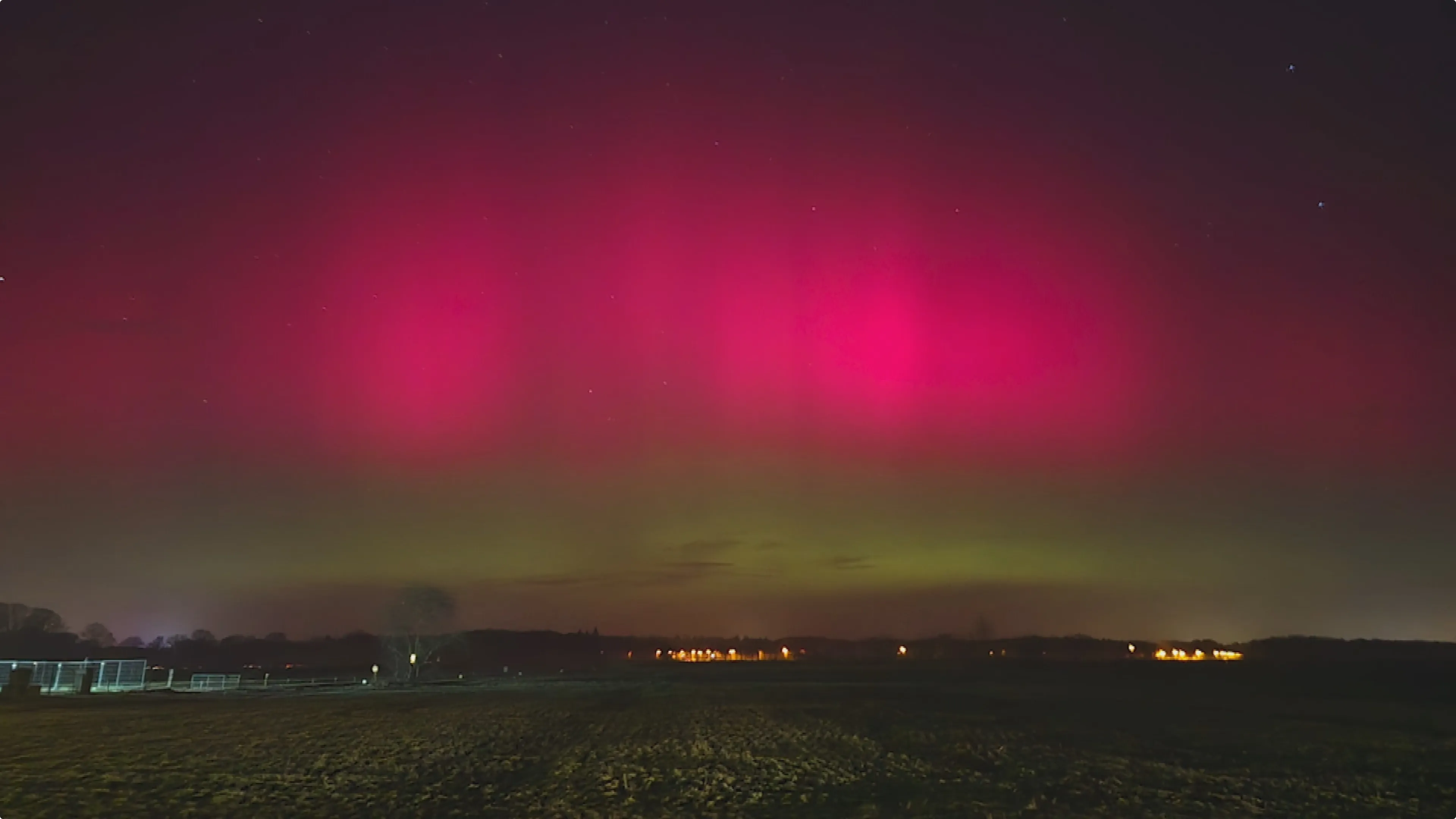 Het natuurfenomeen was goed te zien in de omgeving Enschede. Beeld: SPS Media